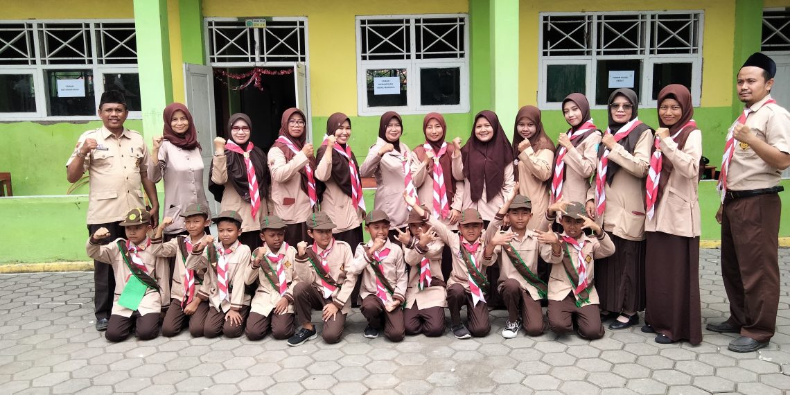 Barung Hijau MI Maarif NU Kertayasa Gelar Simulasi Pesta Siaga dengan Semangat Tinggi