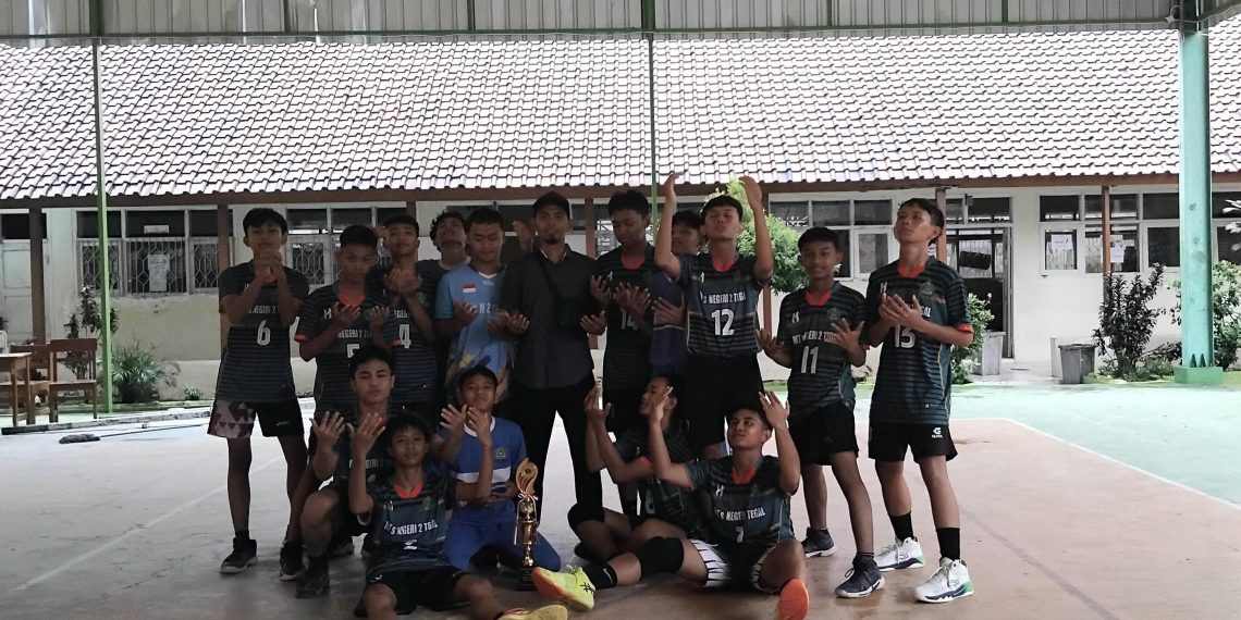 Tim Voli Putra MTs Negeri 2 Tegal Raih Juara 1 di Aksioma Kabupaten Tegal