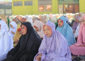 Mengawali Kegiatan Pembelajaran, MTsN 1 Tegal Gelar Sholat Dhuha dan Dzikir Asmaul Husna sebagai Awal Hari yang Penuh Berkah